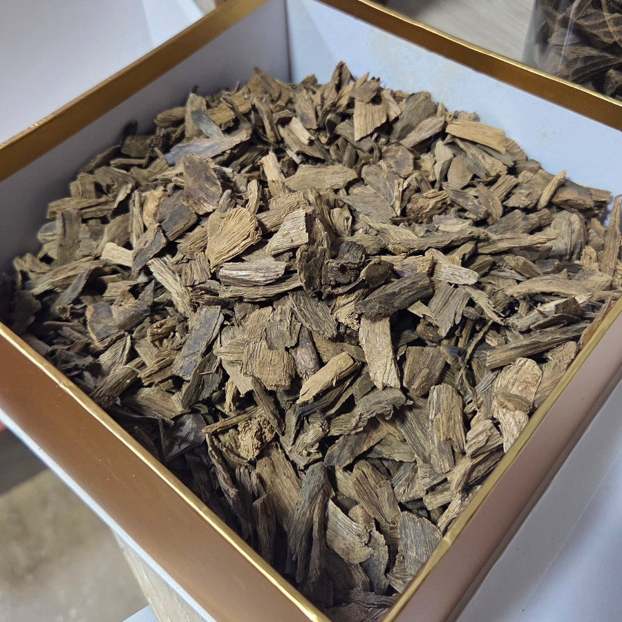 Oudh Naturel Indonésien à Brûler – Beaucoup de Fumée | Amranioud
