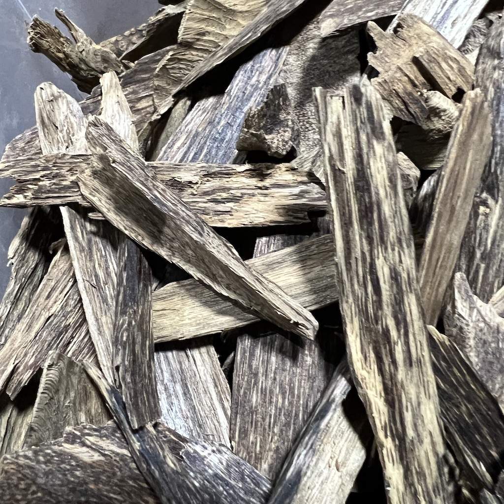 Oudh Naturel (Bois d’Agar à Brûler) 10 grammes