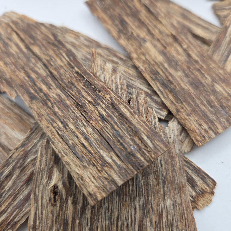 Oudh Naturel Sumatra(Bois d’Agar à Brûler) 10 grammes