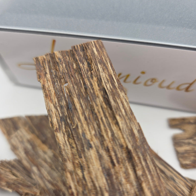 Oudh Naturel Sumatra(Bois d’Agar à Brûler) 10 grammes