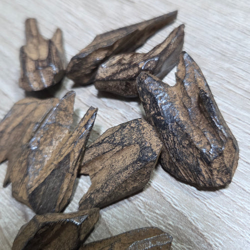 Oudh Kalimantan (amélioré) / Quality(Bois d'Agar à Brûler) 15 grammes